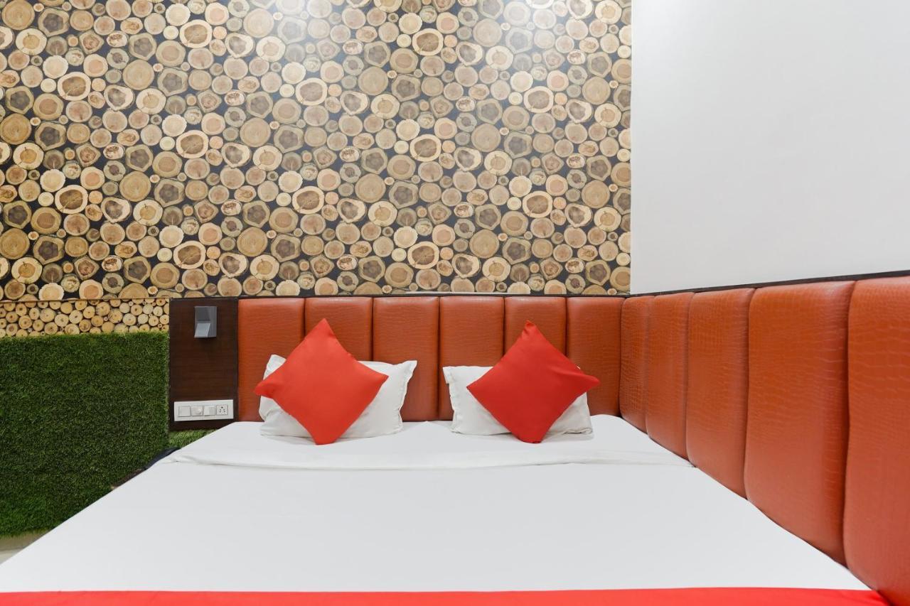 Oyo 48489 Adarsh Plaza Otel Saharanpur Dış mekan fotoğraf