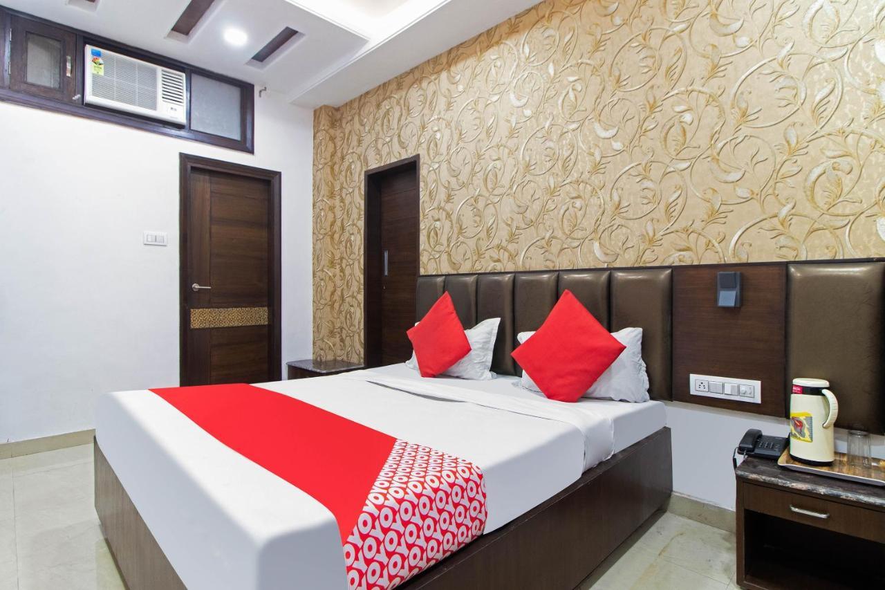 Oyo 48489 Adarsh Plaza Otel Saharanpur Dış mekan fotoğraf