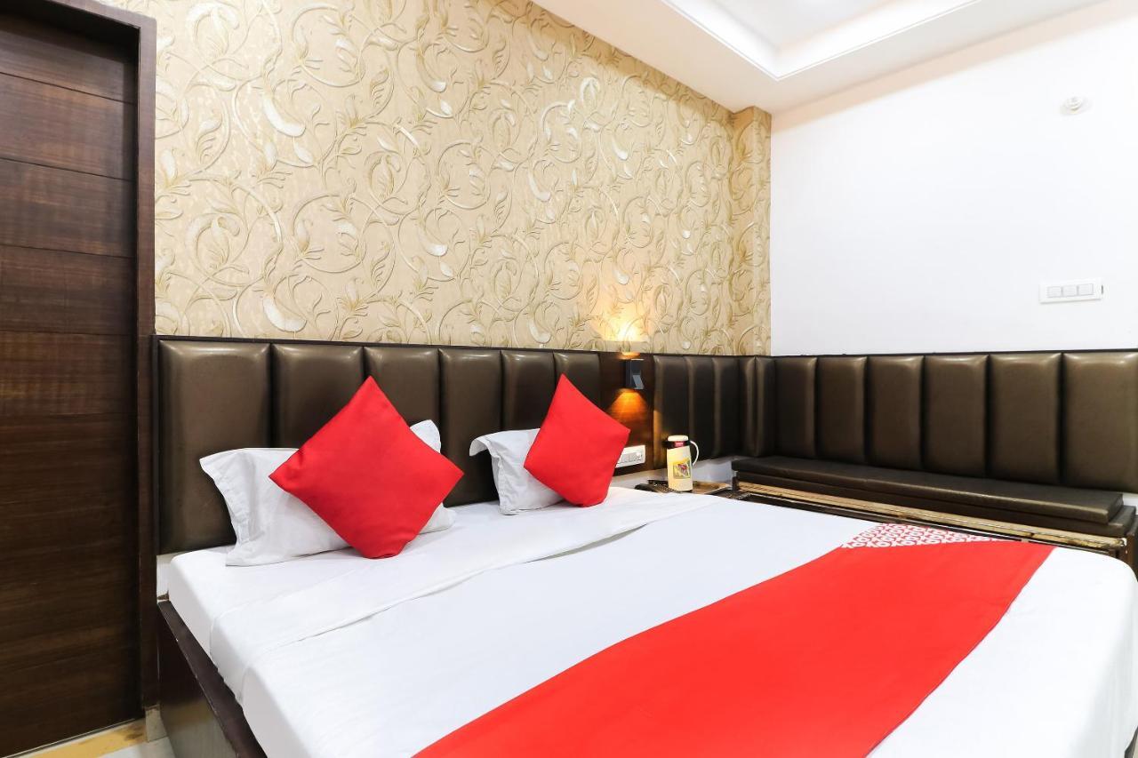 Oyo 48489 Adarsh Plaza Otel Saharanpur Dış mekan fotoğraf