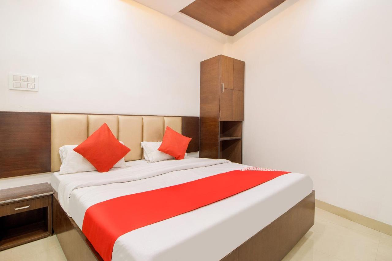 Oyo 48489 Adarsh Plaza Otel Saharanpur Dış mekan fotoğraf